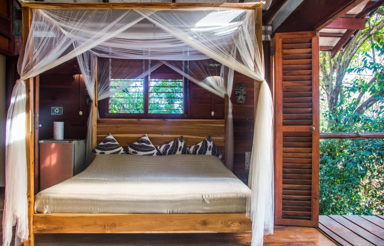 Funky Monkey Lodge Playa Santa Teresa  Exterior photo
