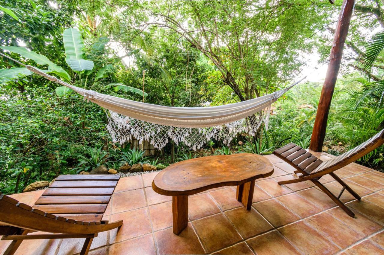 Funky Monkey Lodge Playa Santa Teresa  Exterior photo