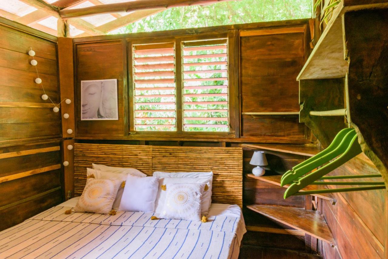 Funky Monkey Lodge Playa Santa Teresa  Exterior photo