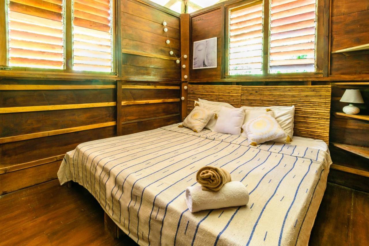 Funky Monkey Lodge Playa Santa Teresa  Exterior photo
