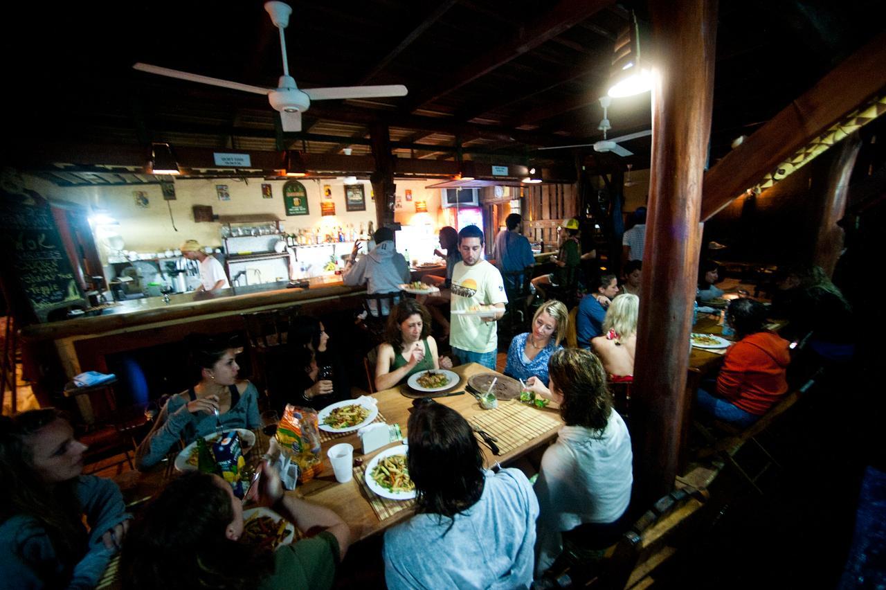 Funky Monkey Lodge Playa Santa Teresa  Exterior photo